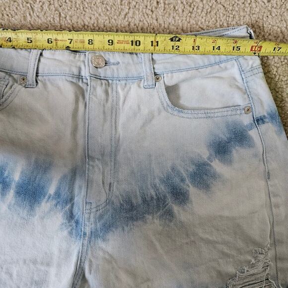 American Eagle AE Highest rise Mom shorts 12 - Picture 5 of 8